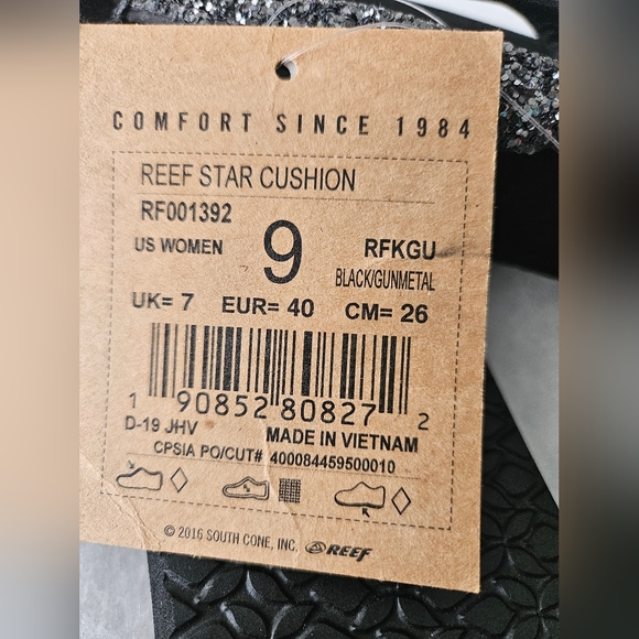 Ladies size 9 Reef cushioned flip-flops, sandals - Picture 3 of 4